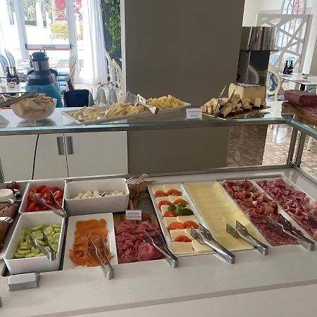 ליגננו סביאדורו Hotel Croce Di Malta מראה חיצוני תמונה