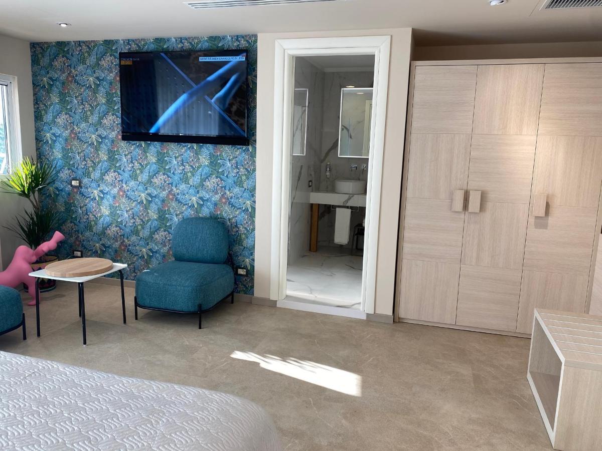 ליגננו סביאדורו Hotel Croce Di Malta מראה חיצוני תמונה