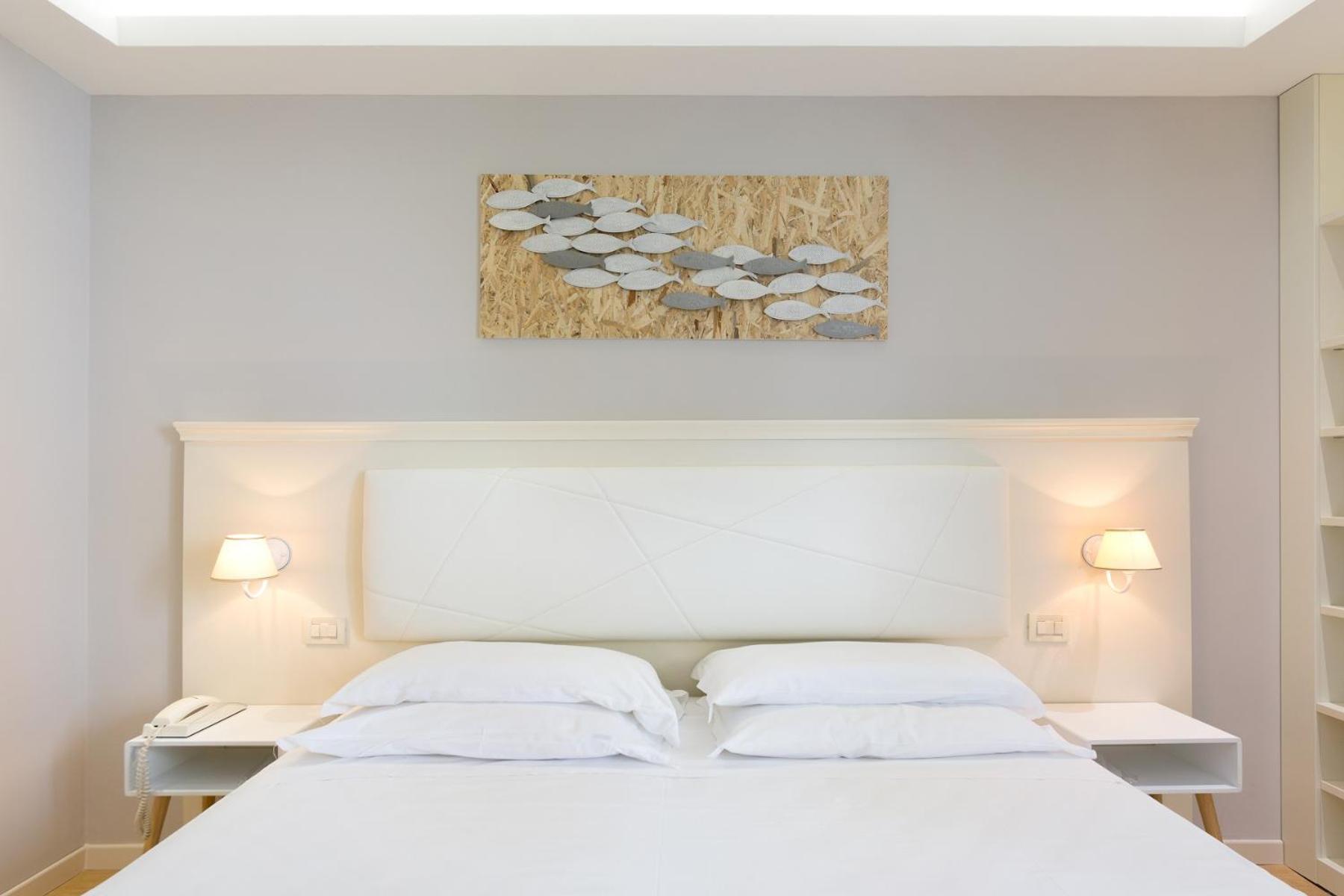 ליגננו סביאדורו Hotel Croce Di Malta מראה חיצוני תמונה