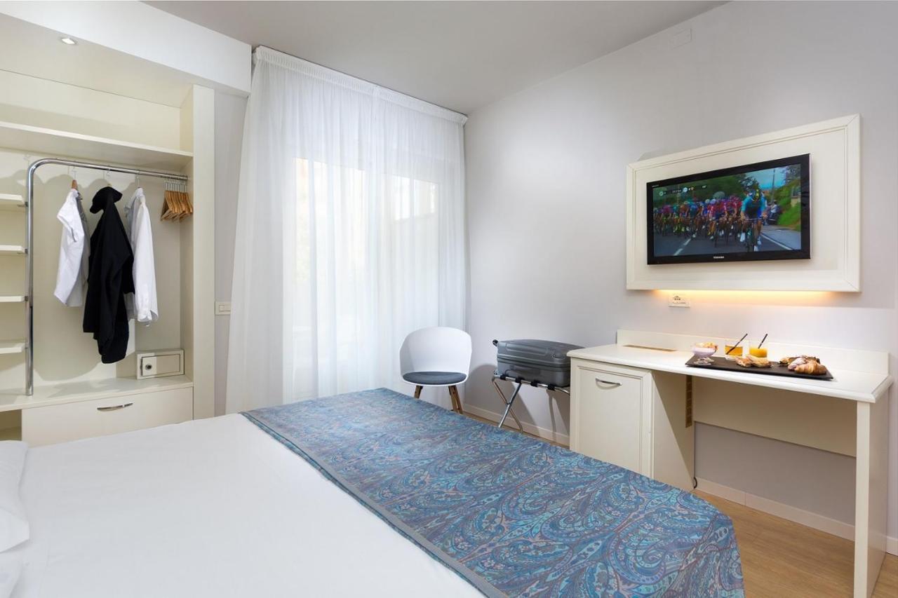 ליגננו סביאדורו Hotel Croce Di Malta מראה חיצוני תמונה